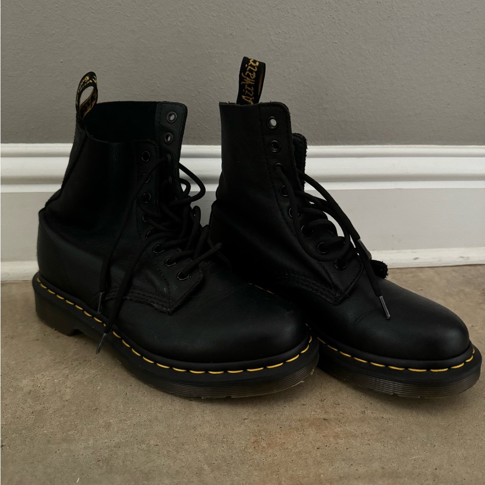 Women’s Dr. Martens